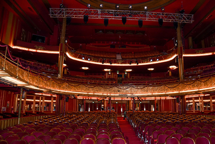 Les Folies Bergère
